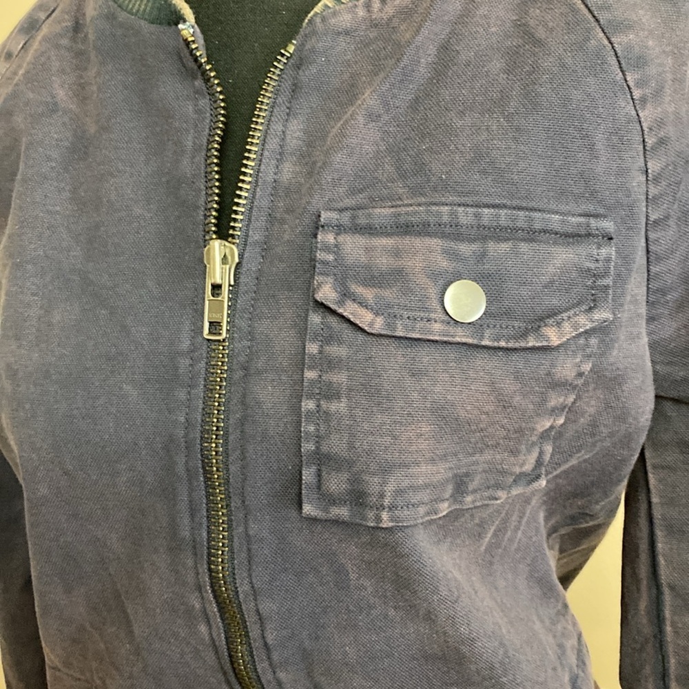 Chaser Vintage Wash Denim Jacket Medium NWT - Picture 2 of 9